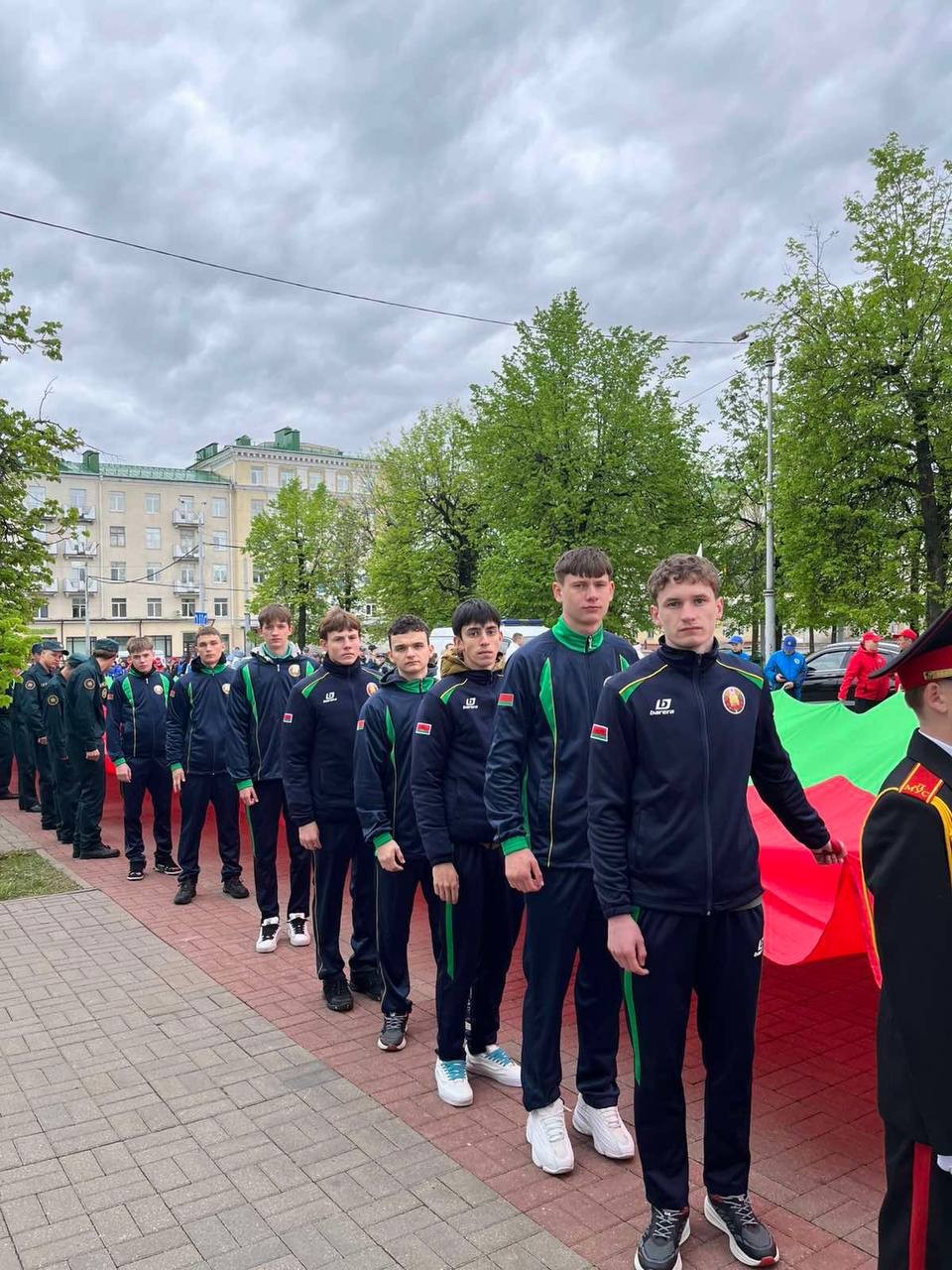 10 мая руководство, педагоги и учащиеся приняли участие в торжественной церемонии чествования Государственных символов Республики Беларусь