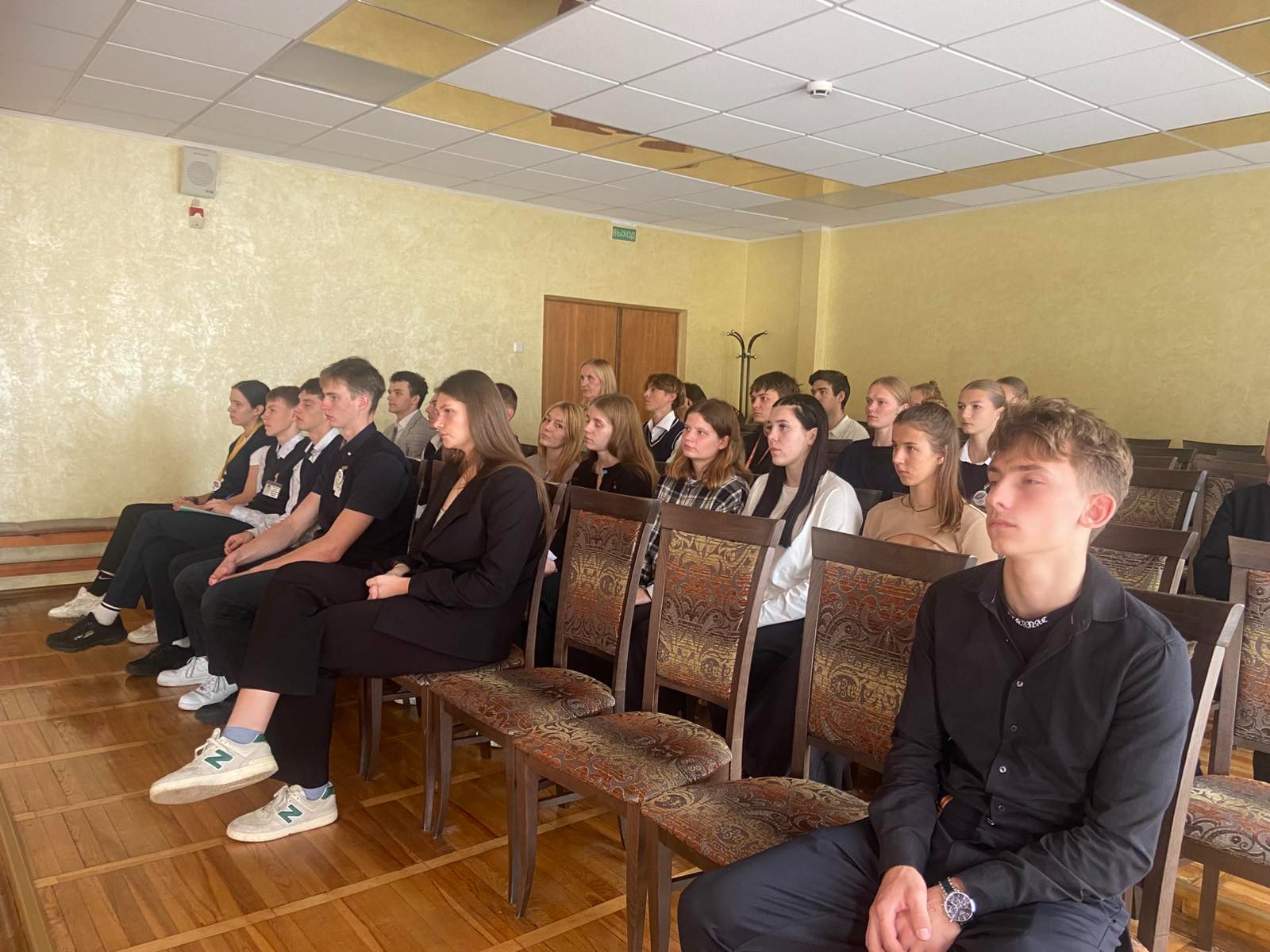 В рамках профориентационной работы состоялась встреча учащихся 1-2 курса с представителями силовых структур.